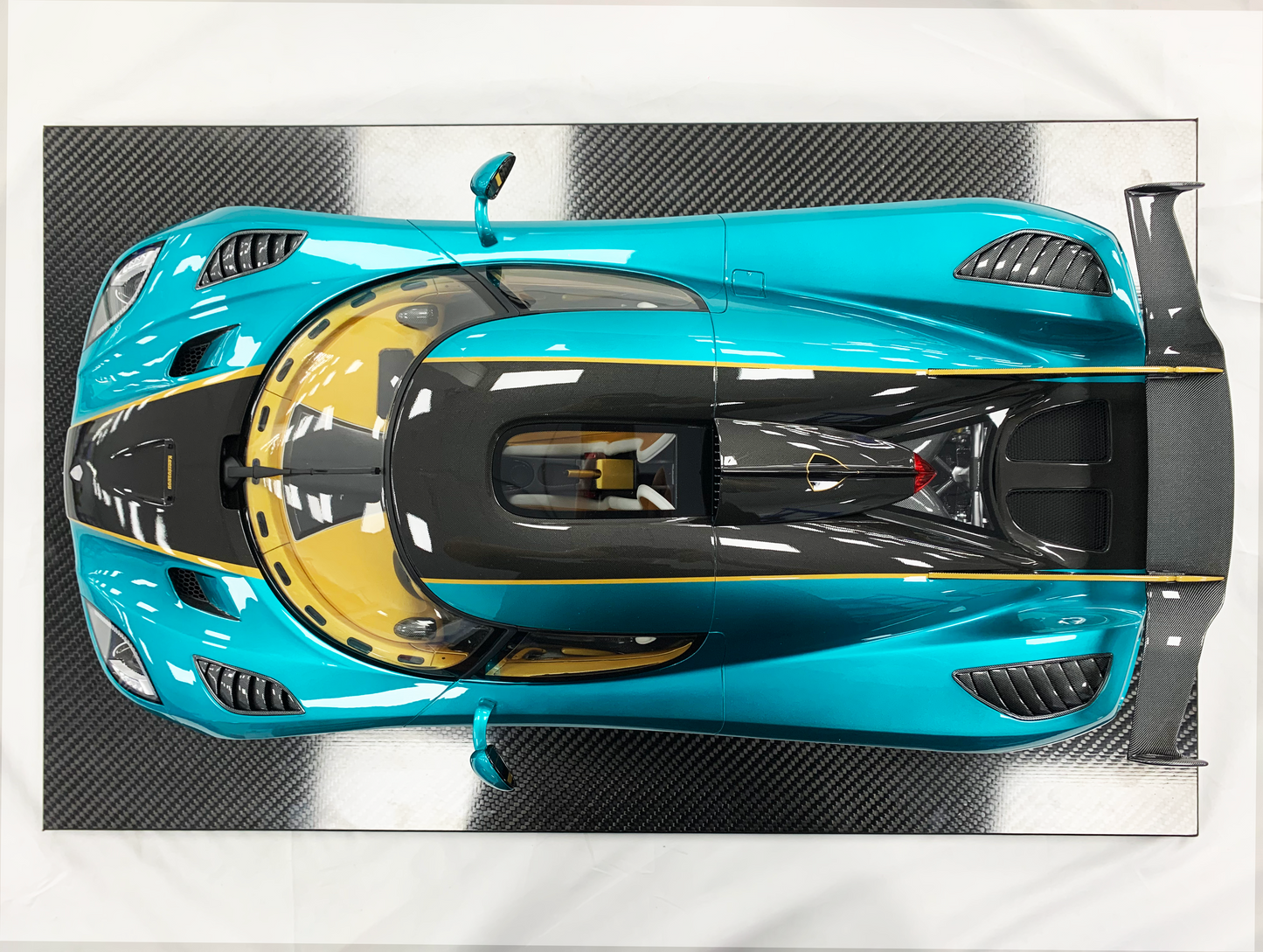 Koenigsegg Jesko – Ocean Blue Edition 1:8