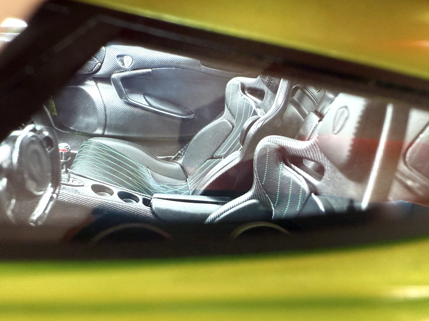 Koenigsegg Jesko Absolut – Venom Line Edition 1:18