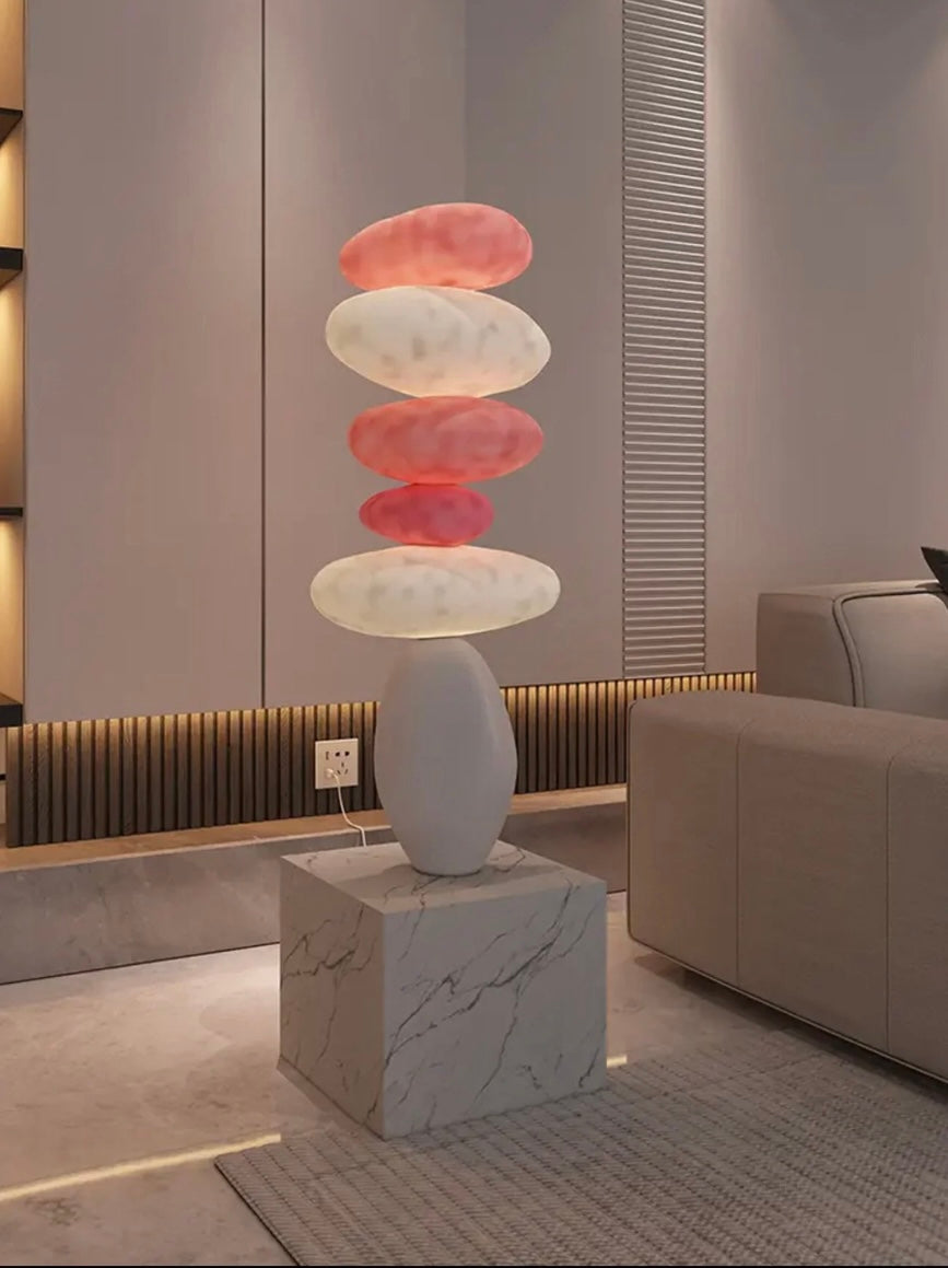 Glowing Stone – 80 cm Konststaty i Feng Shui-stil (Pastell / Monokrom)