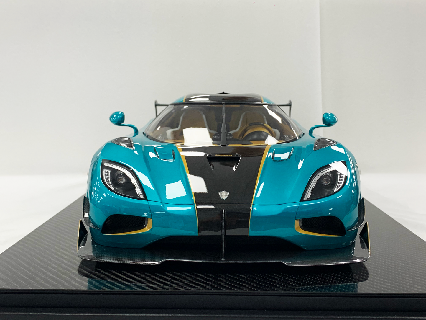 Koenigsegg Jesko – Ocean Blue Edition 1:8