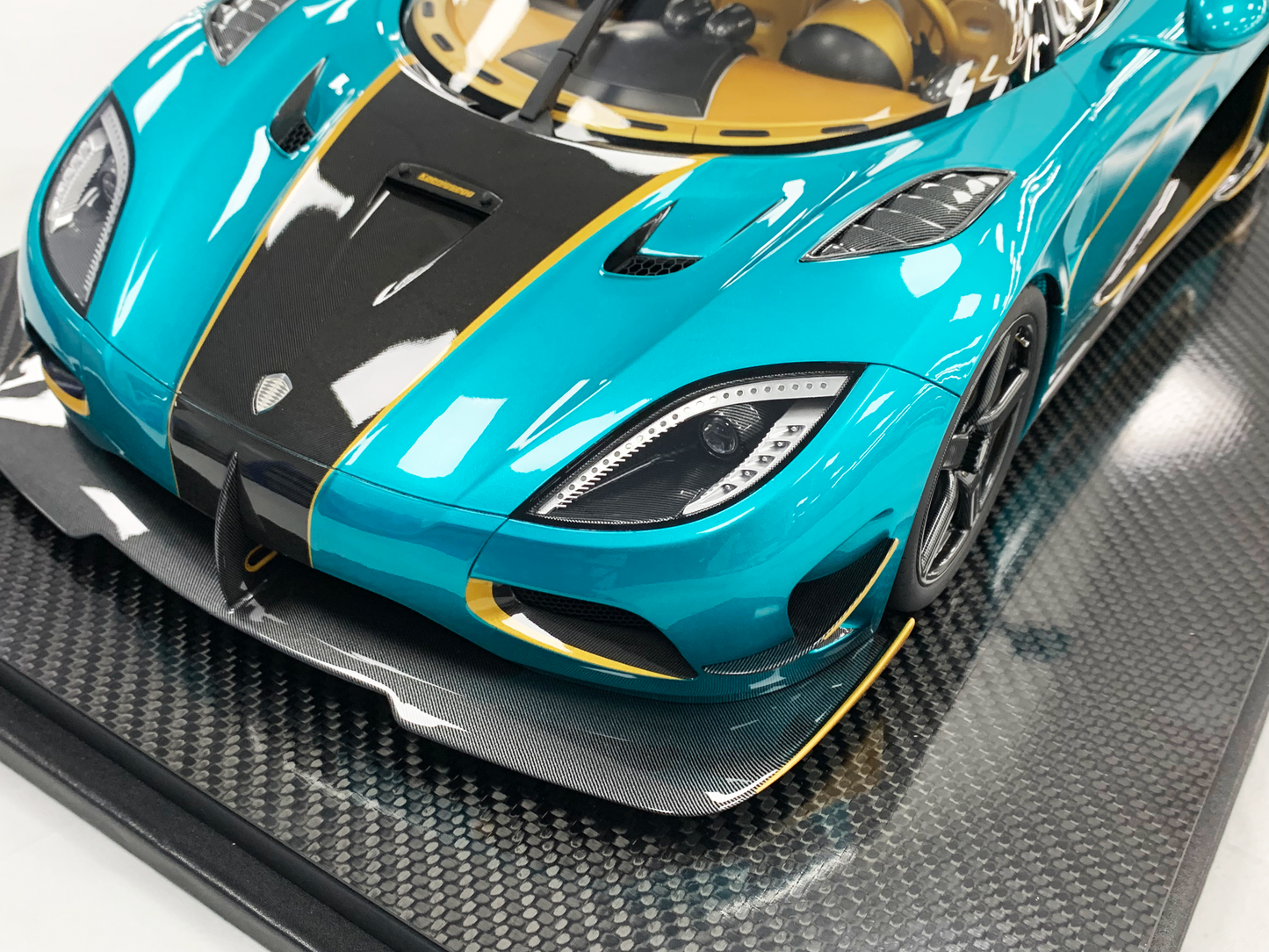 Koenigsegg Jesko – Ocean Blue Edition 1:8