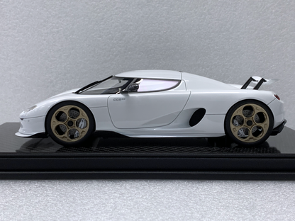 Koenigsegg CC850 – Crystal White Edition 1:18