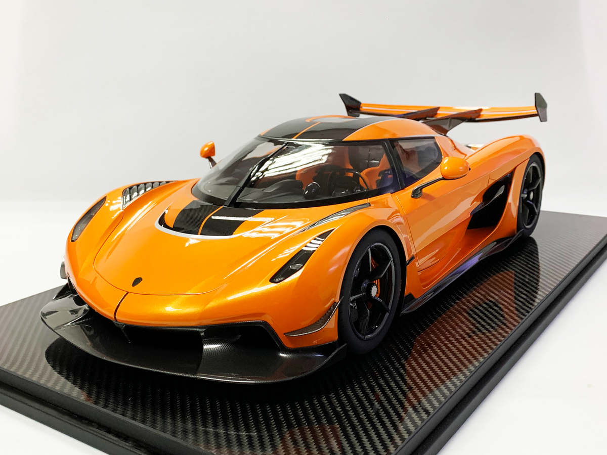 Koenigsegg Jesko – Tango Blaze Edition 1:8