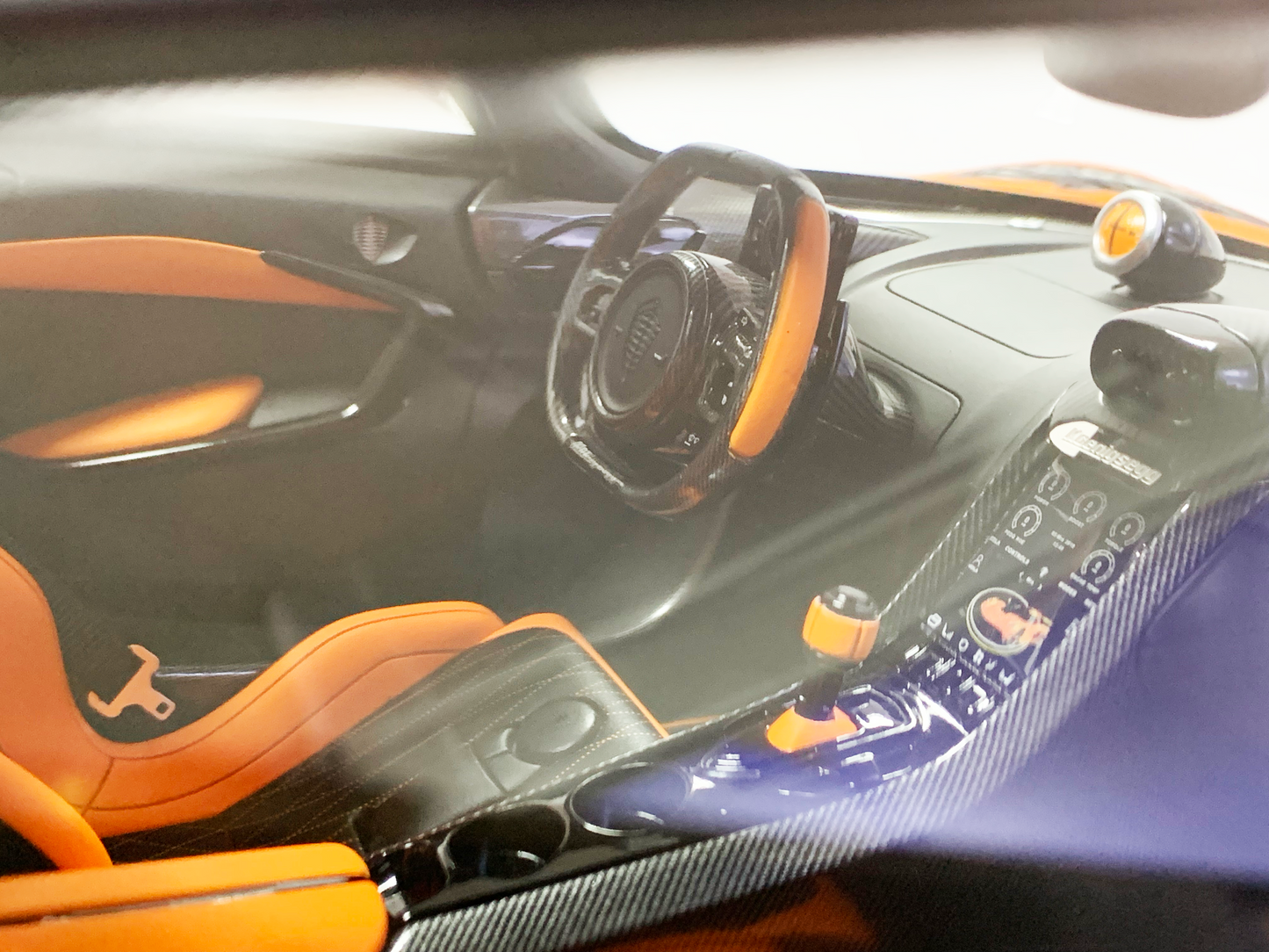 Koenigsegg Jesko – Tango Blaze Edition 1:8