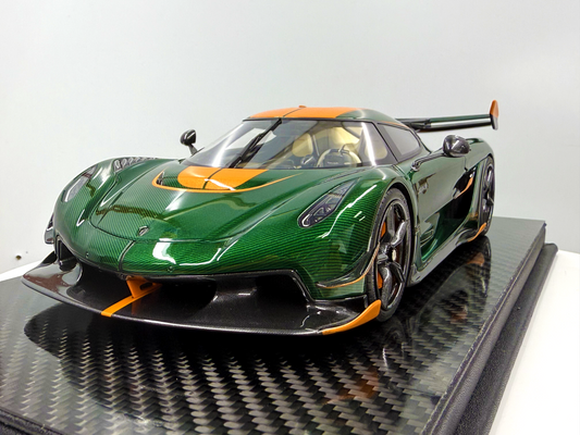 Koenigsegg Jesko – Emerald Carbon Edition 1:18