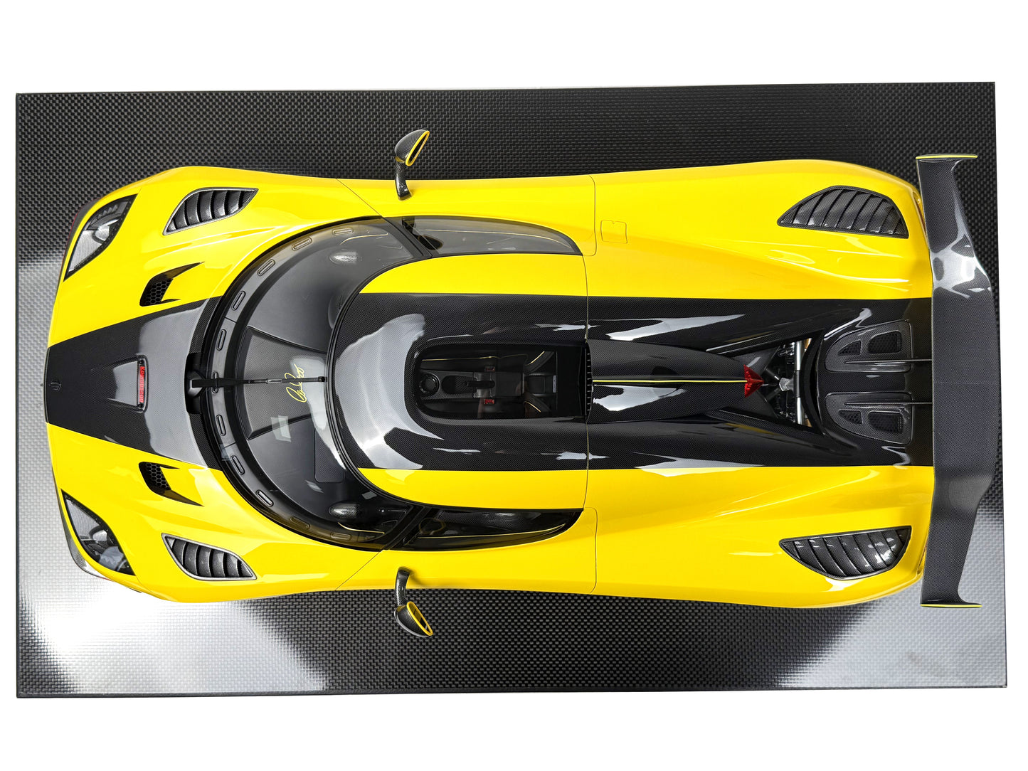 Koenigsegg Jesko – Loke Yellow Edition 1:8