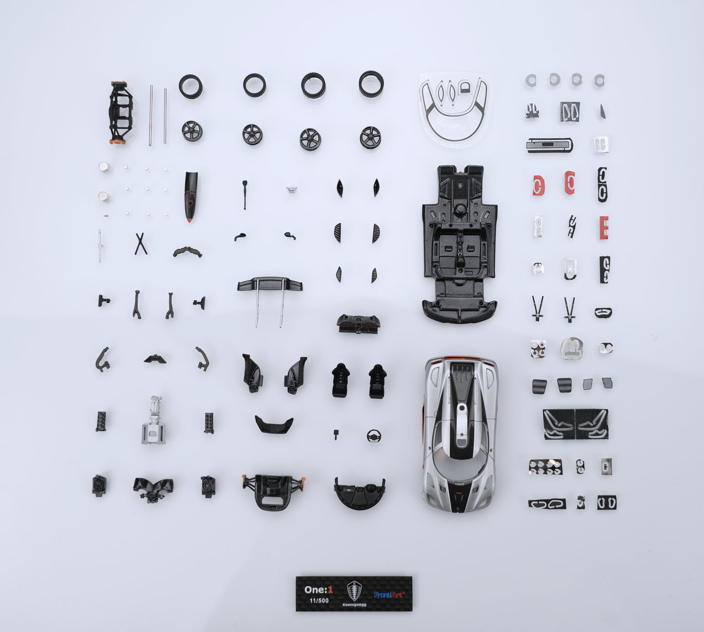 Koenigsegg One:1 – Open Silver Edition 1:64