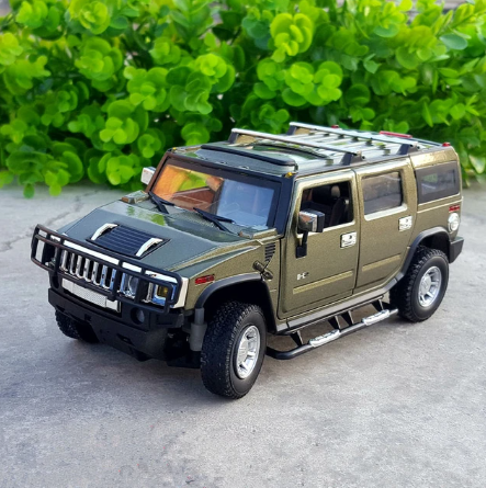 1:24 HUMMER H2 legering bilmodell formgjuten metall terrängfordon bilmodell samling högsimulering barnleksak presentdekorationer